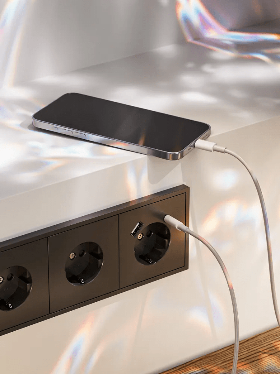 Кабель Apple USB-C to Lightning